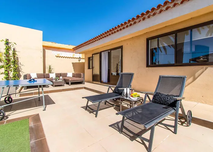 Isabel Sol Βίλα *