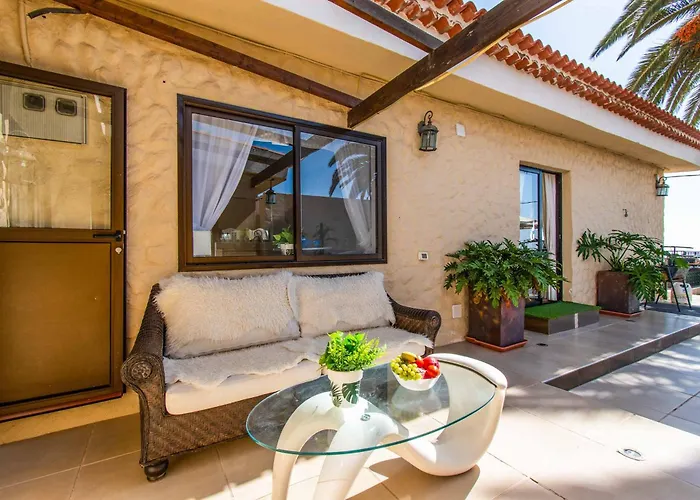 Isabel Sol * Адехе