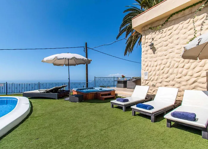 Вілла Isabel Sol Адехе