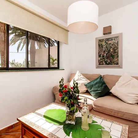 Isabel Sol Адехе