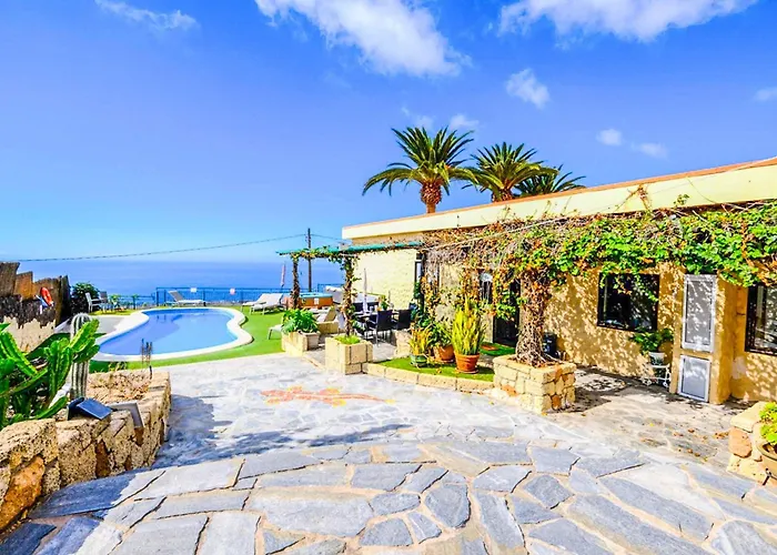 Isabel Sol * Costa Adeje (Tenerife)